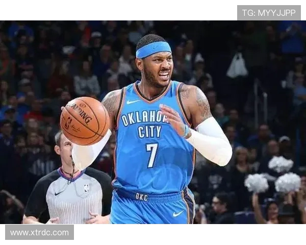 乔尔恩比德如何在NBA赛场上展现统治力与领导才能的精彩瞬间